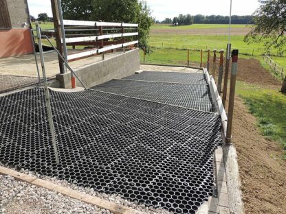 100 Dalles de paddock noires modèle lourd 20 m2.